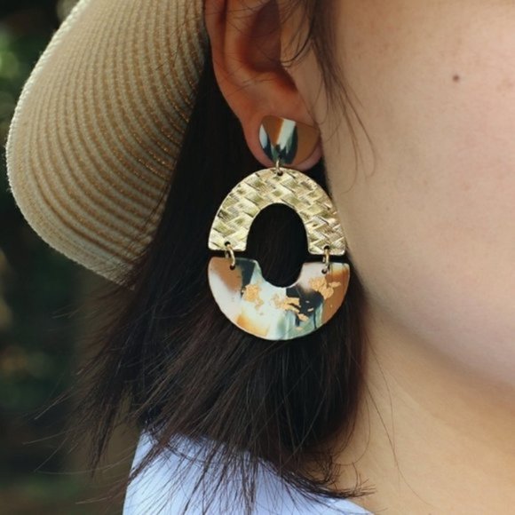 📢 4/$15 Polymer Clay Gold Foil Geometric Abstract Earrings - Picture 2 of 3